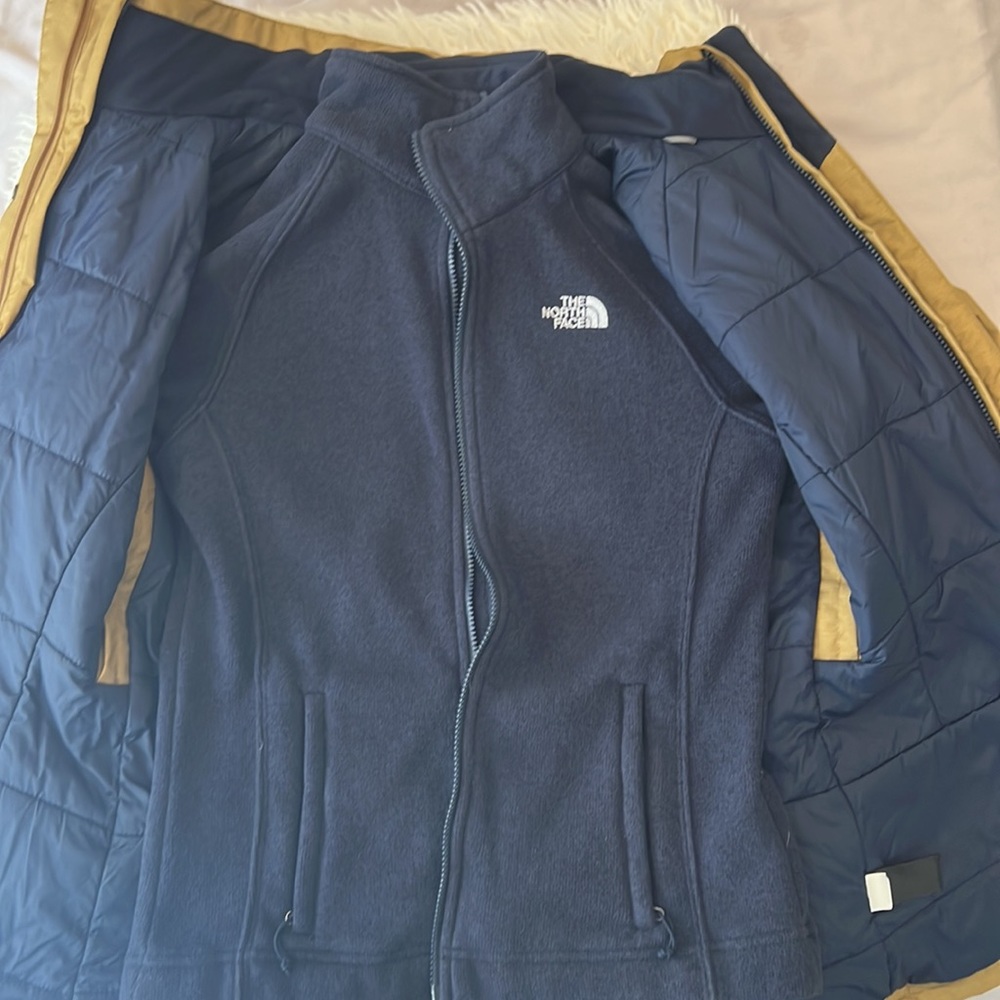 North Face Winter Jacket With Removable Lightweig… - image 3
